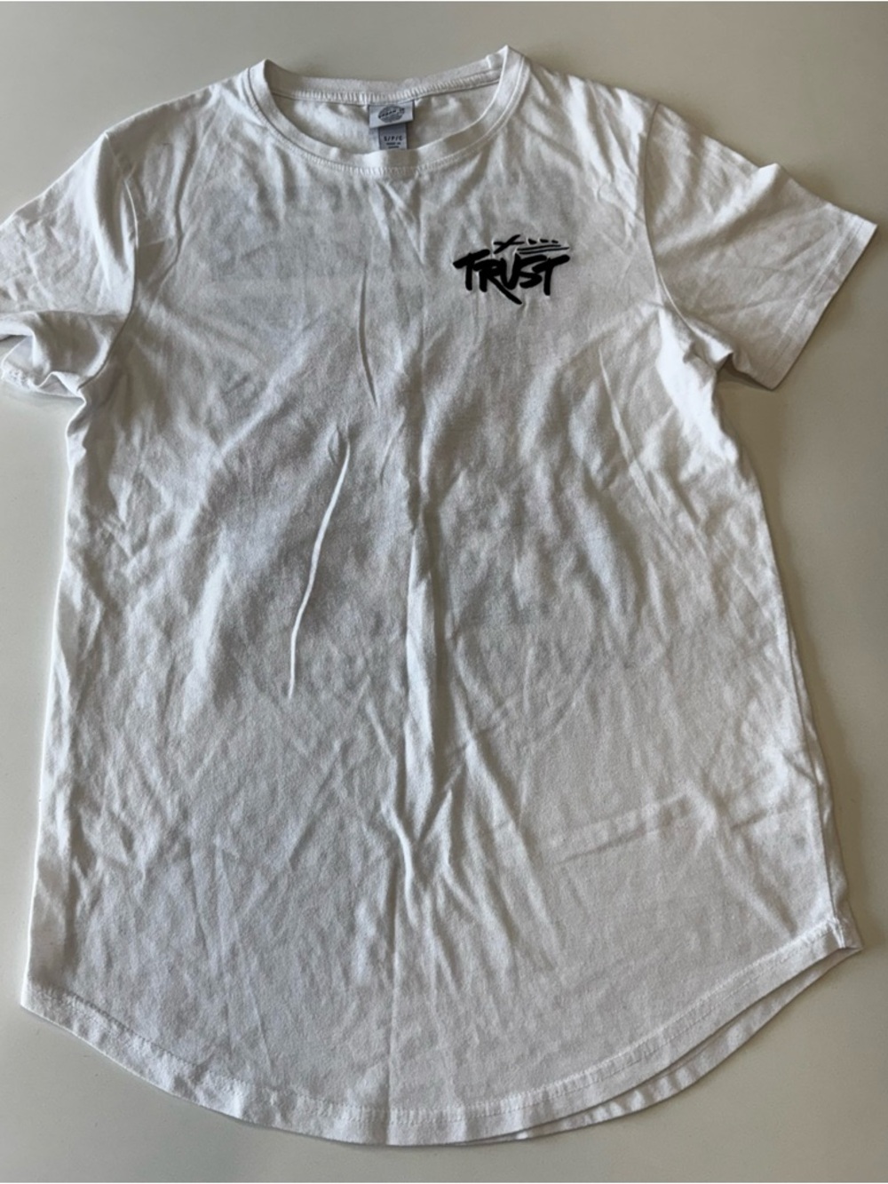 Urban ID White Graphic 'Trust' Short Sleeve Tee